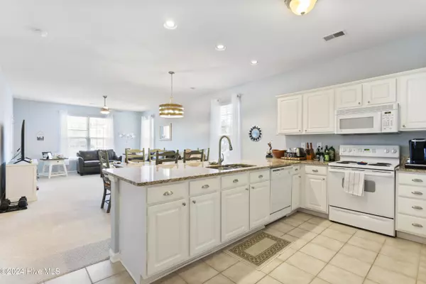 Sunset Beach, NC 28468,969 Great Egret CIR SW #70b