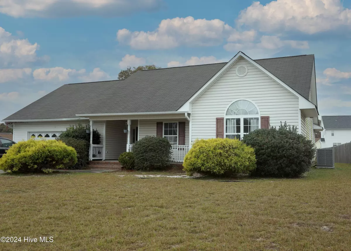 Richlands, NC 28574,302 Ivy Brook CT