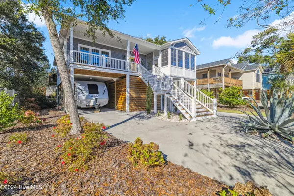 Oak Island, NC 28465,115 SE 18th ST