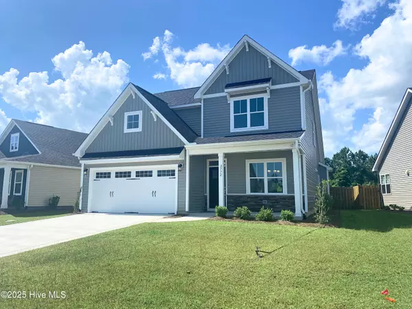 2772 Longleaf Pine CIR, Leland, NC 28451