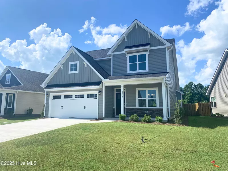 2772 Longleaf Pine CIR, Leland, NC 28451