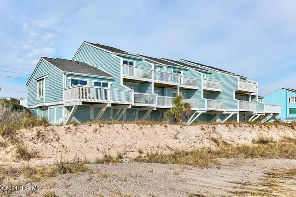 507 Pelican CT, Kure Beach, NC 28449