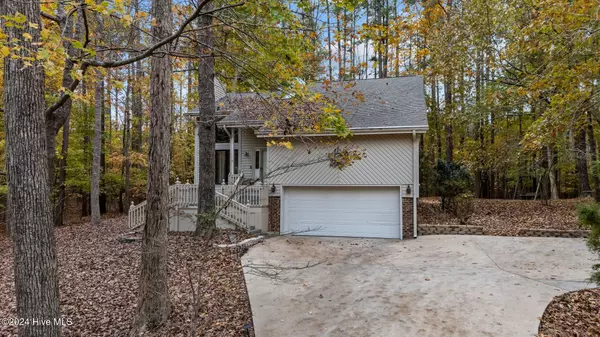 126 Hill Creek RD, Blounts Creek, NC 27814