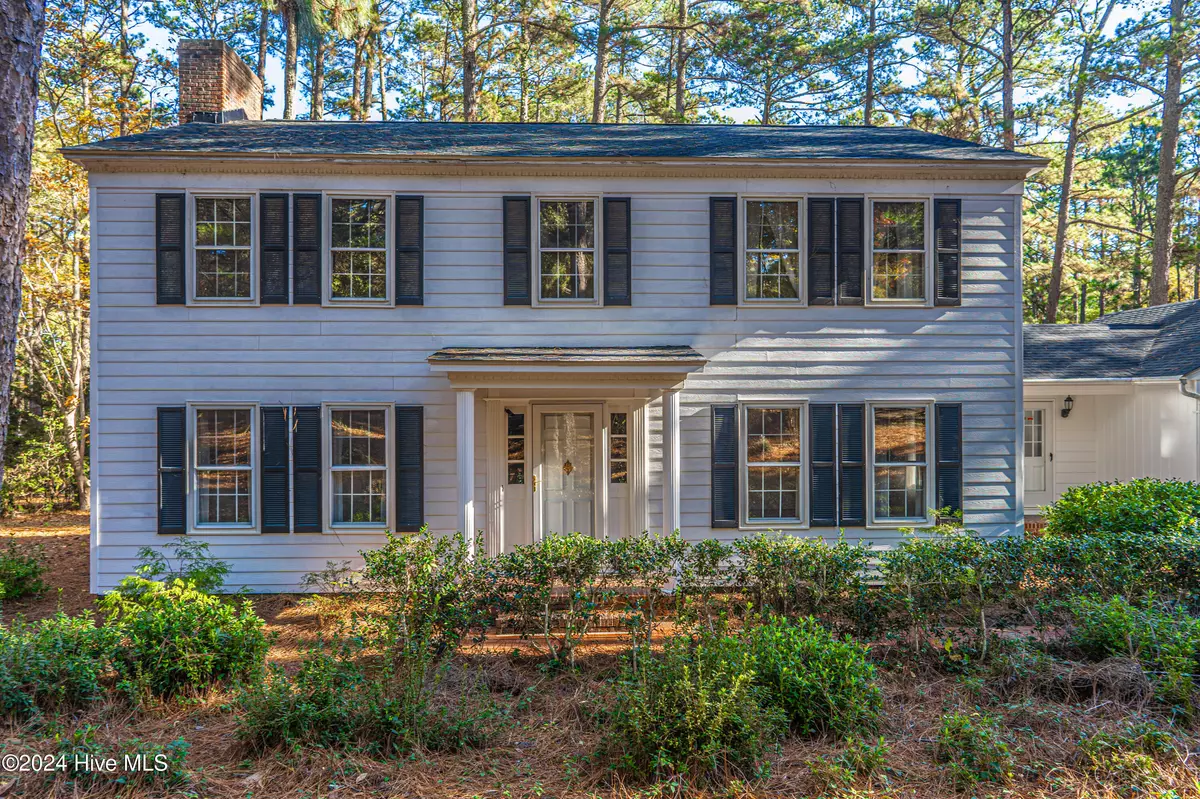 Southern Pines, NC 28387,102 James Creek RD