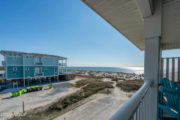 Oak Island, NC 28465,122 SE 58th ST #Apt 201