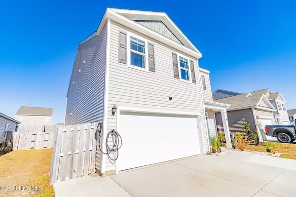 609 Airlie Vista LN, Surf City, NC 28445