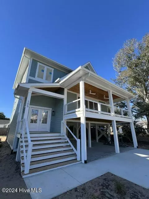 Oak Island, NC 28465,105 NE 64th ST