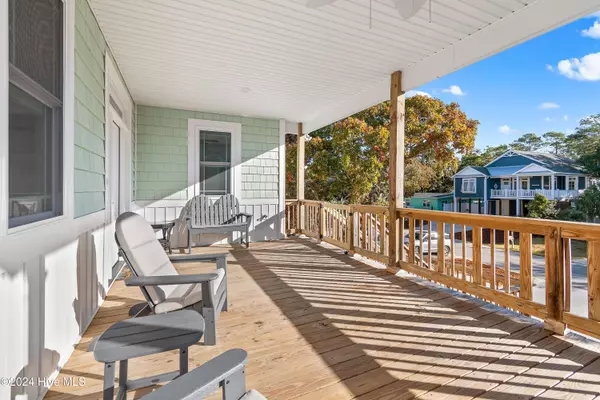 Oak Island, NC 28465,213 NE 35th ST