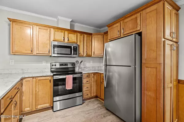 Harkers Island, NC 28531,475 Island RD