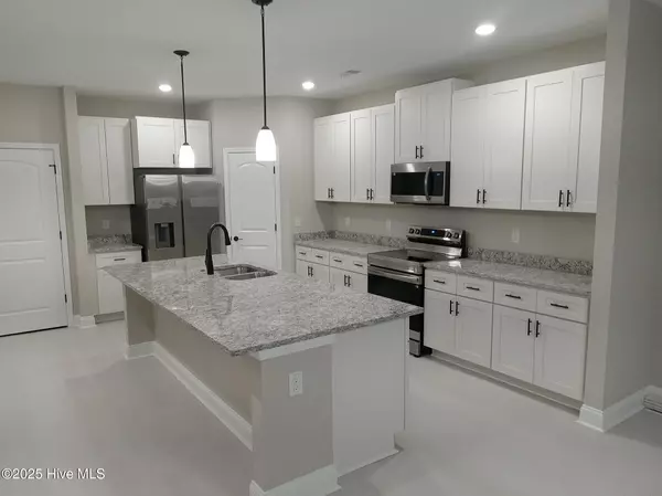 Whiteville, NC 28472,521 Vineland DR