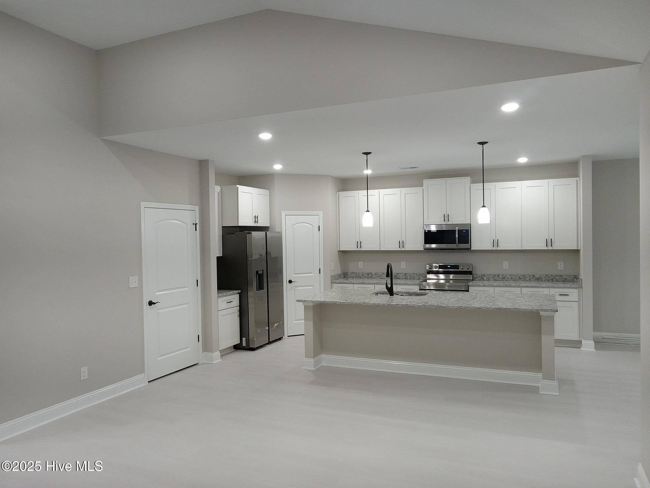 Whiteville, NC 28472,521 Vineland ST