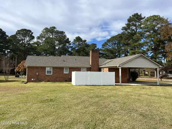 Clinton, NC 28328,706 Walking Stick TRL