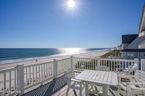 North Topsail Beach, NC 28460,4316 Island DR