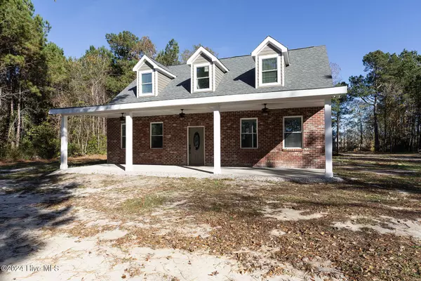 12009 Old Lake RD, Sandyfield, NC 28456