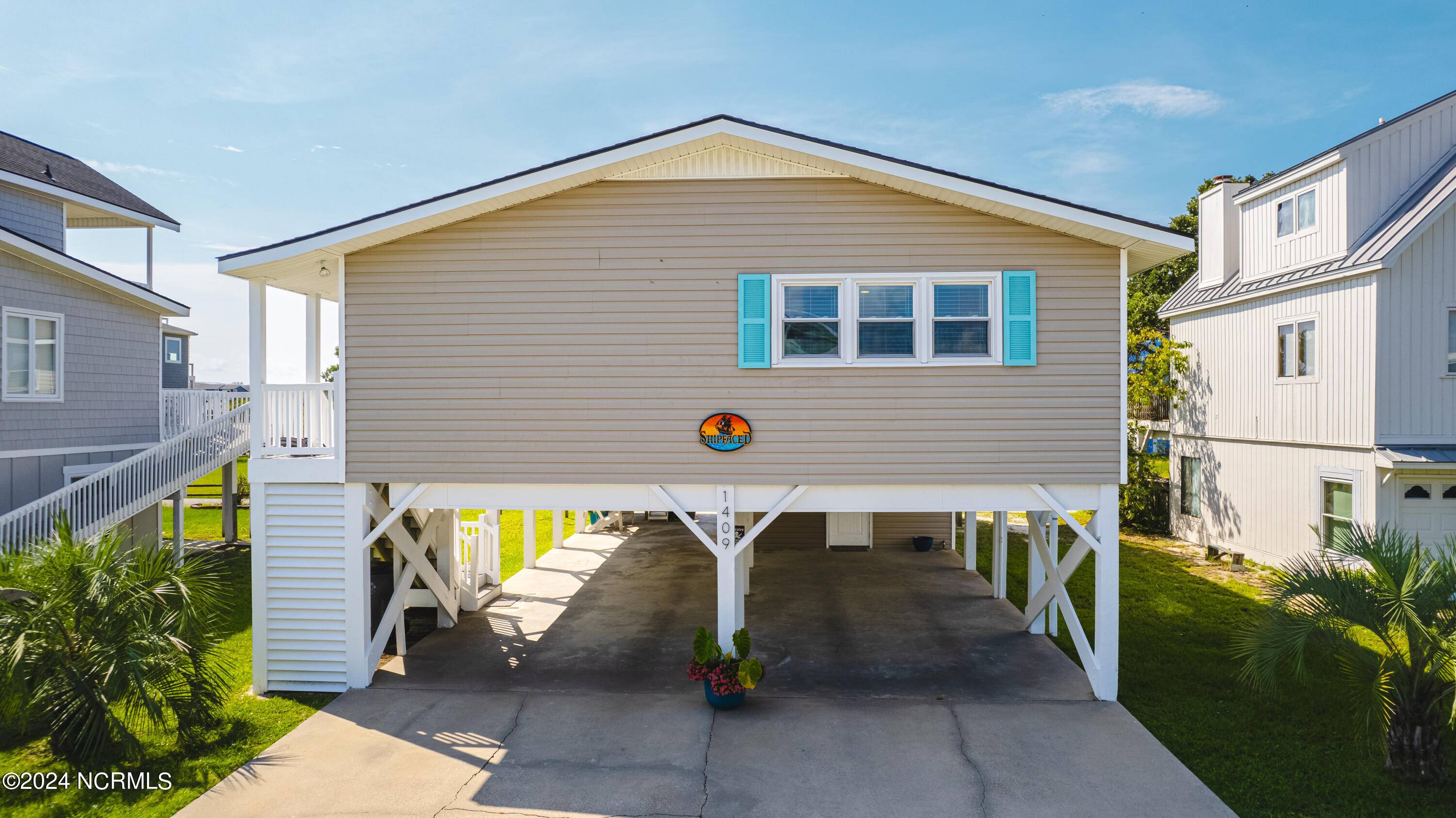 1409 Inlet ST, Sunset Beach, NC 28468