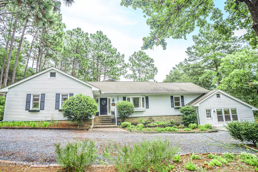 280 Fieldcrest RD, Southern Pines, NC 28387