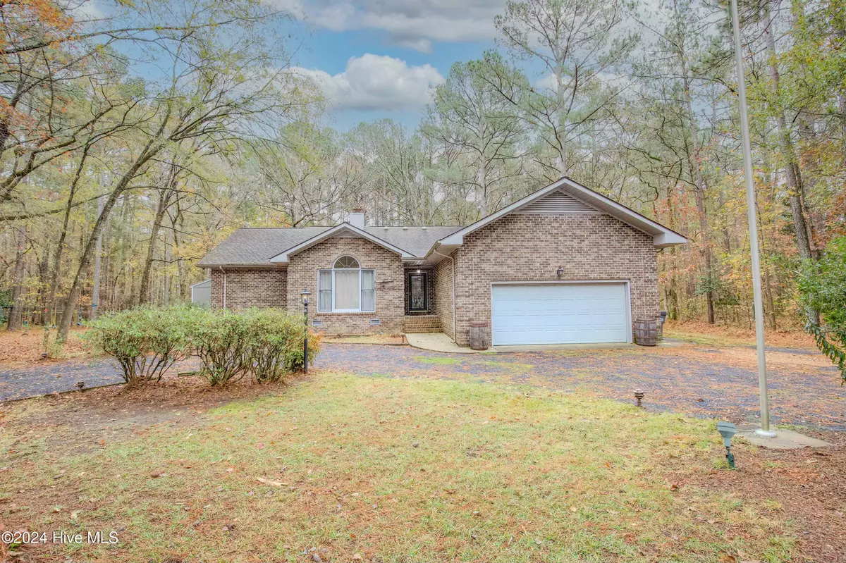 Vass, NC 28394,681 Riverbirch DR