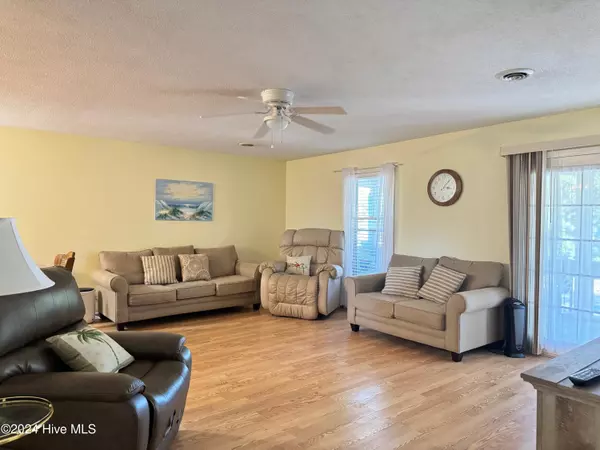 Oak Island, NC 28465,149 NW 6th ST