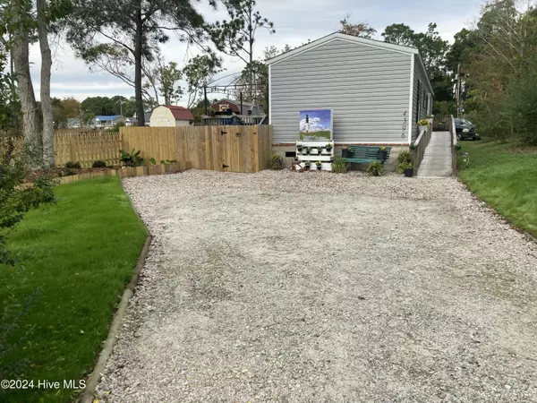 Southport, NC 28461,4396 Sweetbay DR SE