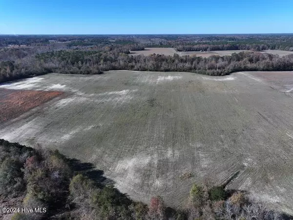 Lumberton, NC 28358,0 Wiregrass RD