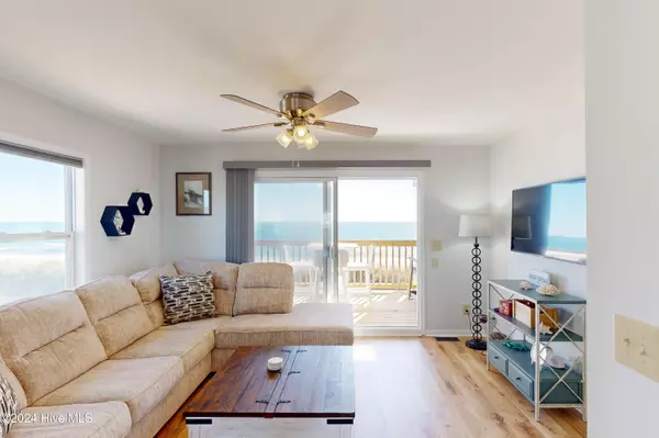 North Topsail Beach, NC 28460,1784 New River Inlet RD #5