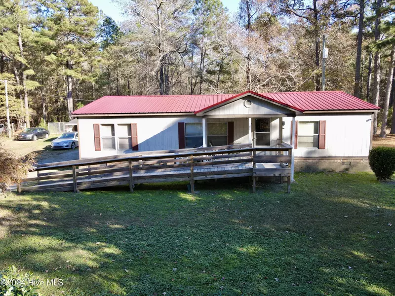 1109 Beegee LN, Williamston, NC 27892