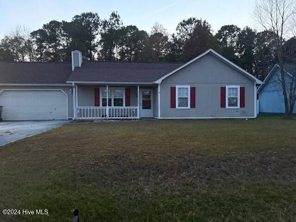 206 Gray Fox Run, Hubert, NC 28539