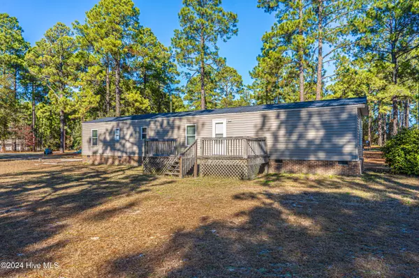 114 York AVE, Hoffman, NC 28347