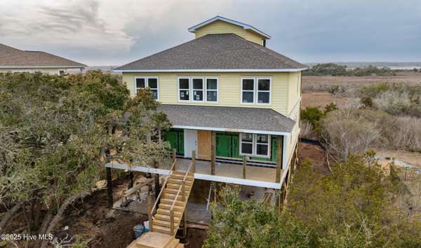 109 Old Village LN, North Topsail Beach, NC 28460