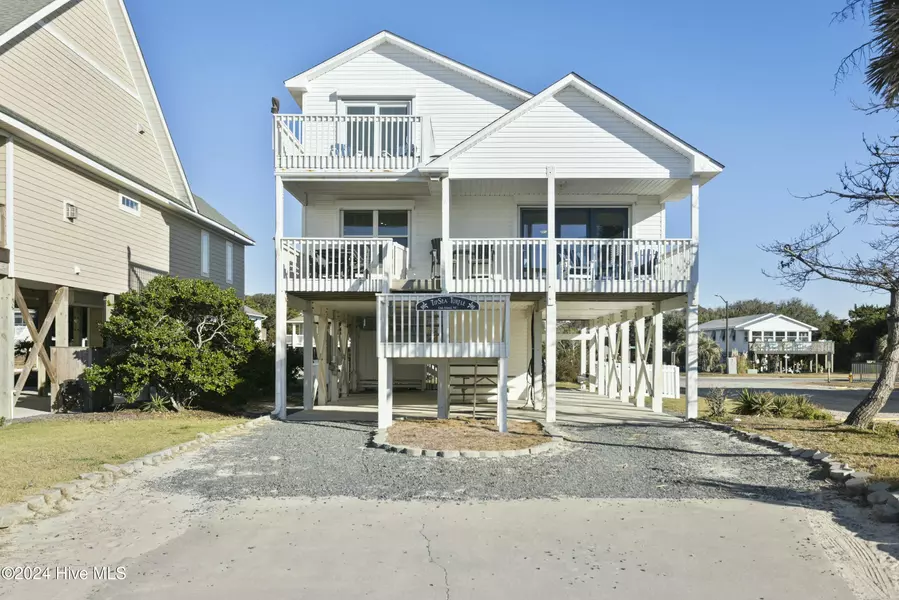 2930 E Beach DR, Oak Island, NC 28465