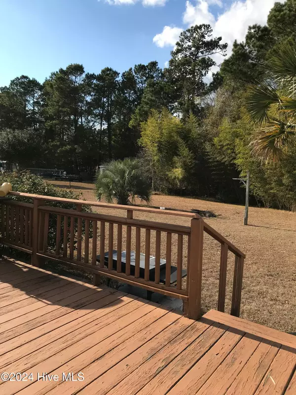 Swansboro, NC 28584,209 Marsh Hen CT