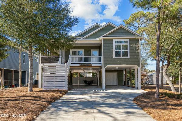 123 NE 2nd ST, Oak Island, NC 28465