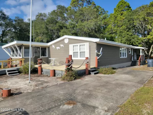 717 Live Oak DR, Sunset Beach, NC 28468