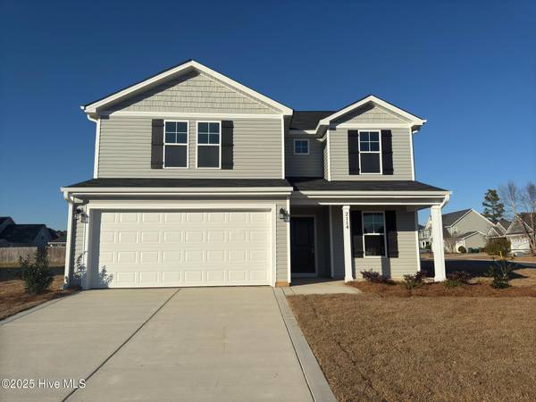 2114 Roadster Pony LN, Hope Mills, NC 28348