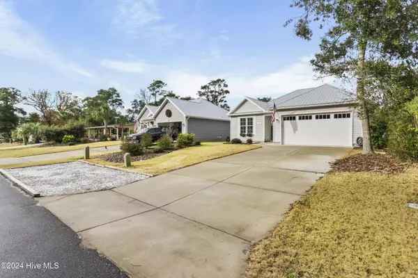 Oak Island, NC 28465,107 NW 25th ST