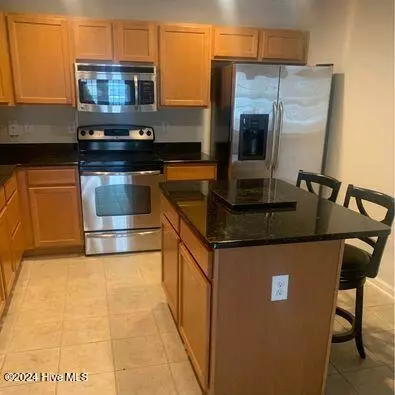 632 Condo Club DR #103, Wilmington, NC 28412