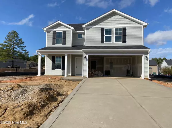 2232 Roadster Pony LN, Hope Mills, NC 28348