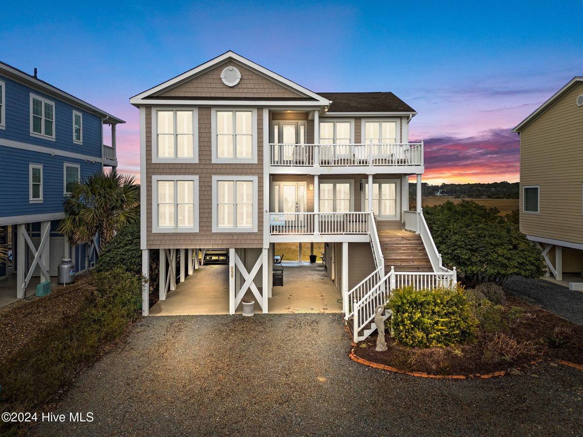 Holden Beach, NC 28462,758 Ocean BLVD W