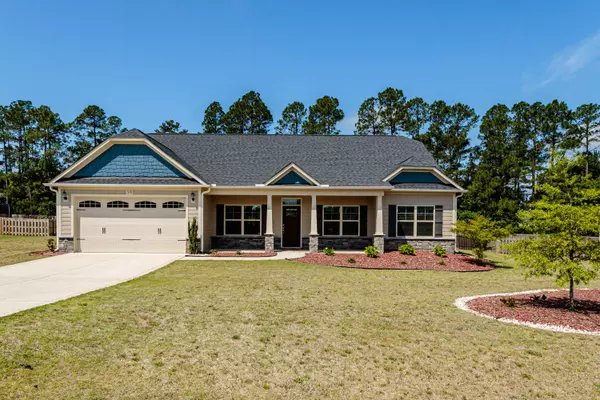 518 Goldenleaf CIR, Whispering Pines, NC 28327