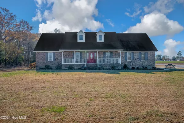 23 Hinton RD, Hobbsville, NC 27946