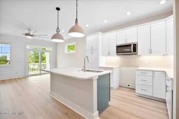 Carolina Beach, NC 28428,820 Kenneth AVE #1