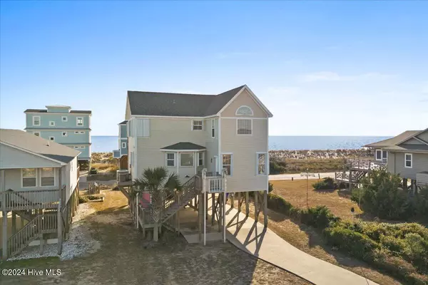 Oak Island, NC 28465,918 E Beach DR