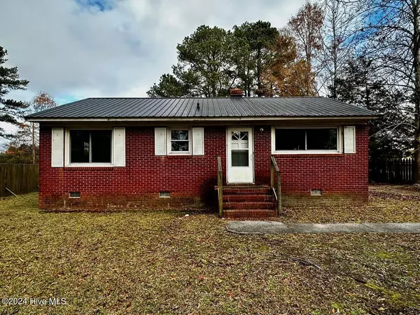 Robersonville, NC 27871,102 House ST