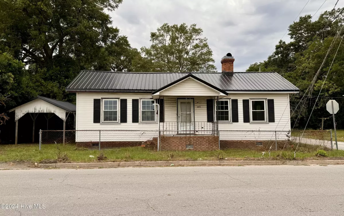 Kinston, NC 28501,604 N East ST