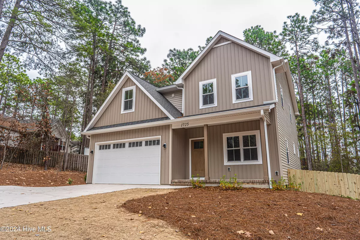 Pinehurst, NC 28374,1725 Longleaf DR E