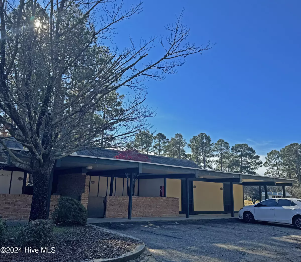 Southern Pines, NC 28387,130 Fairway AVE #268,269,270