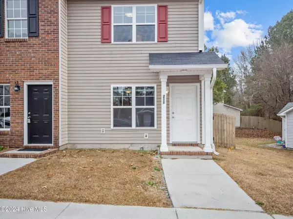 Jacksonville, NC 28546,211 Meadowbrook LN