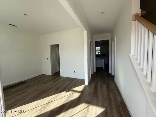 Hubert, NC 28539,605 Larkspur LN