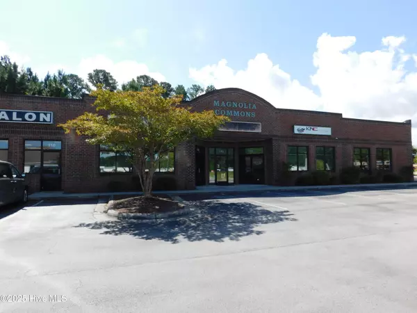 New Bern, NC 28560,102 Market ST #108