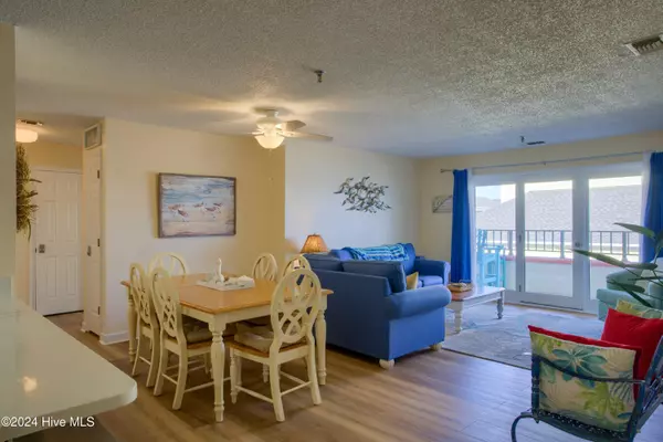 North Topsail Beach, NC 28460,790 New River Inlet RD #320b